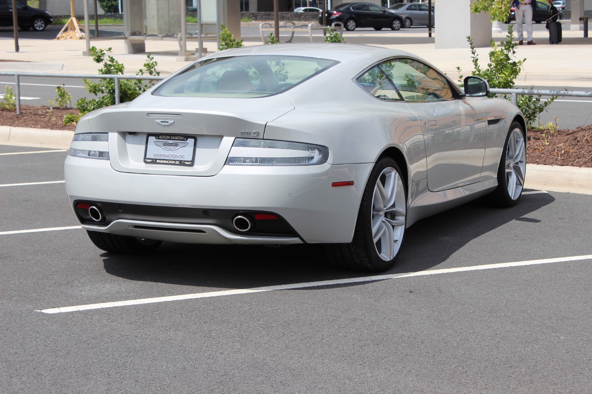 Aston Martin db9 2014