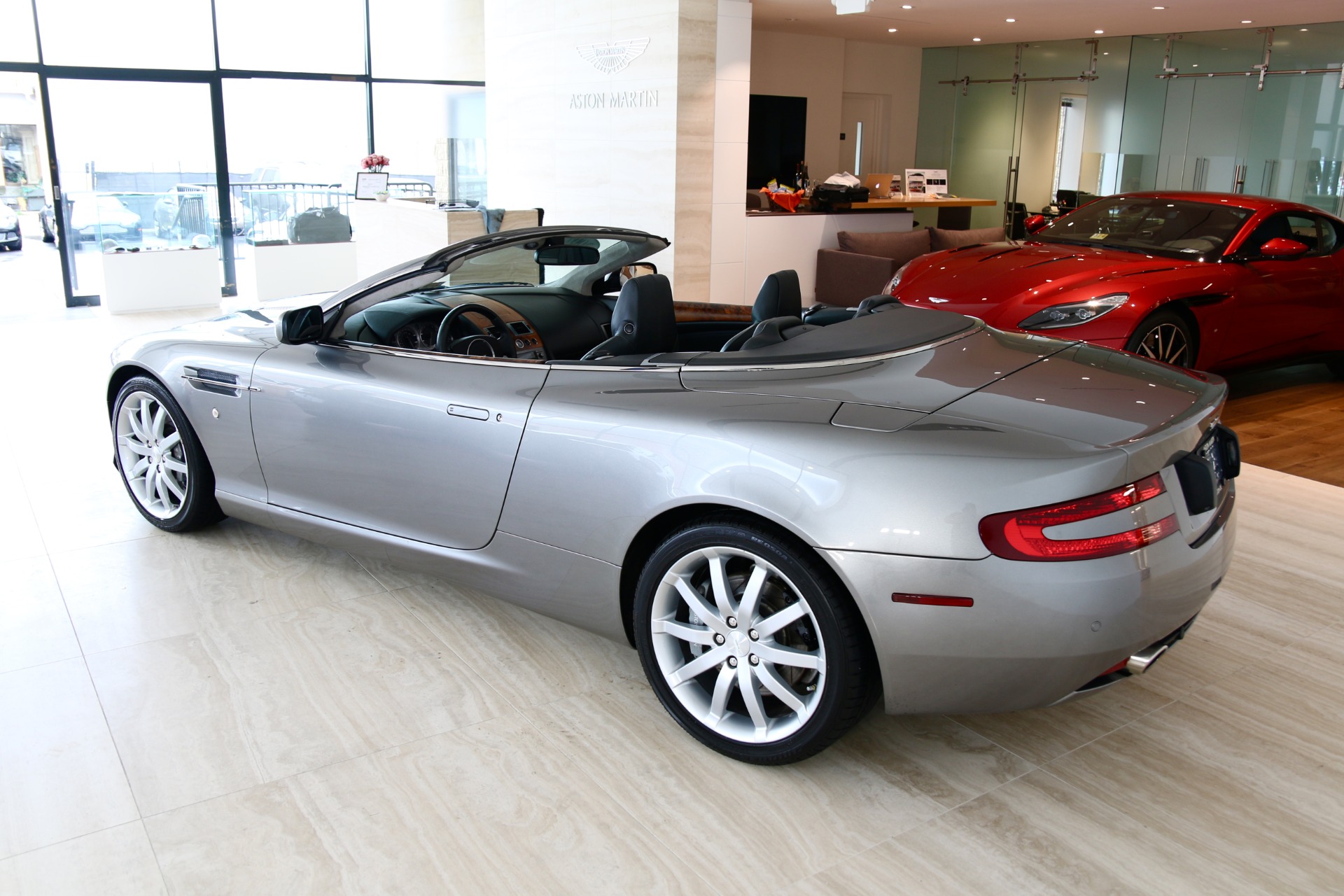 Aston Martin db9 Convertible