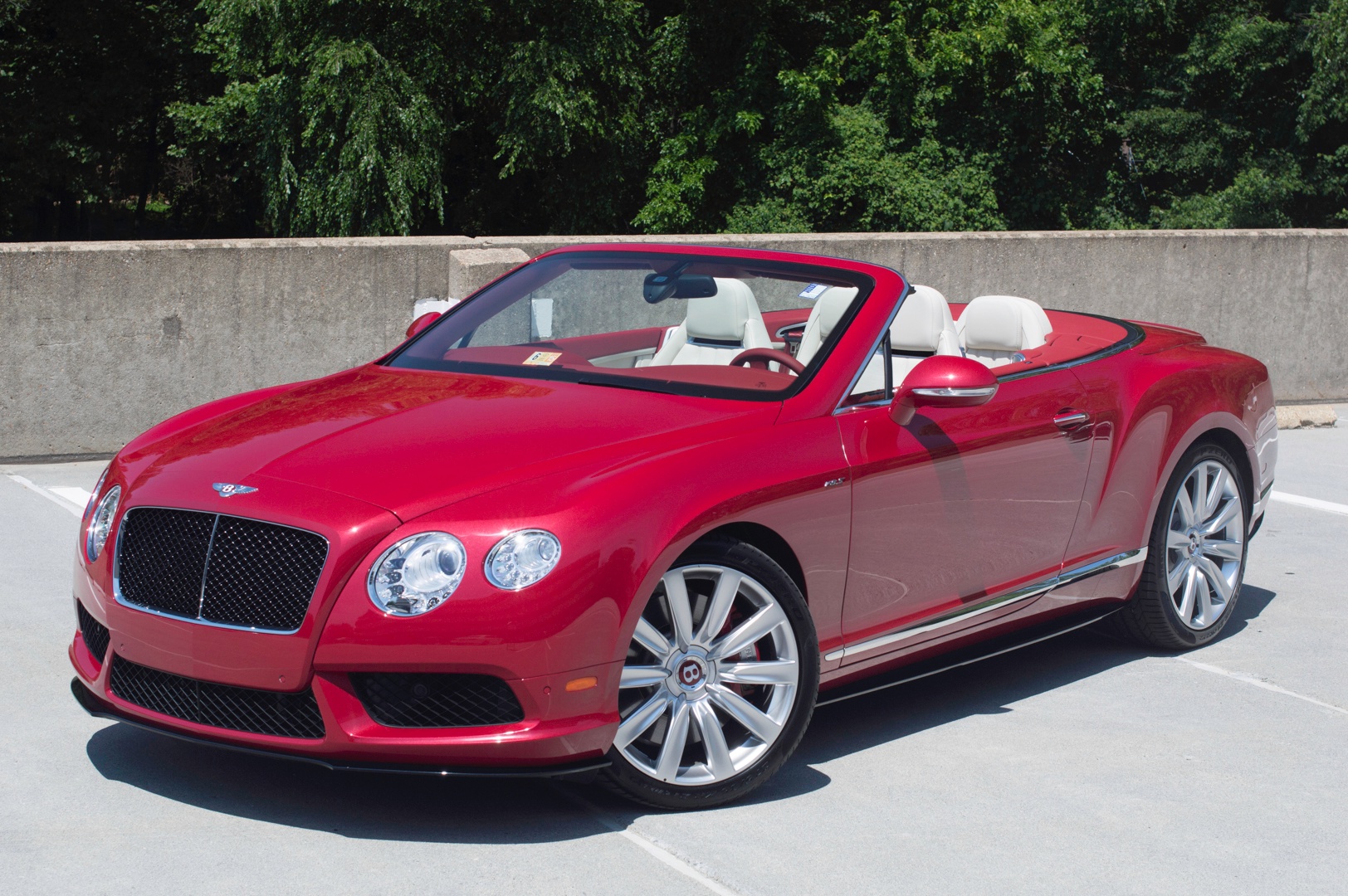 Bentley Continental GTC Р±РµР»С‹Р№