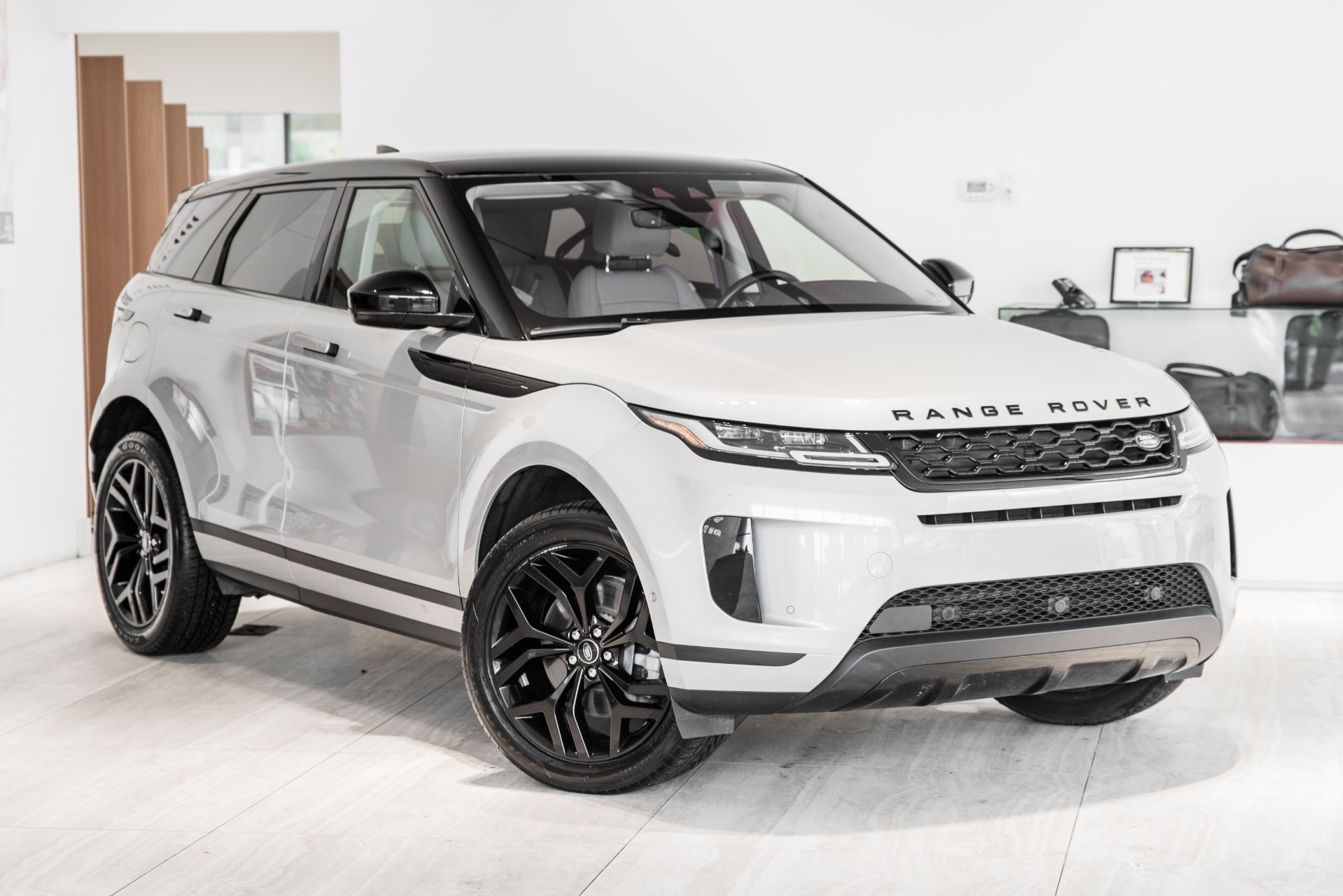 Used 2020 Land Rover Range Rover Evoque SE For Sale (Sold) | Bentley ...