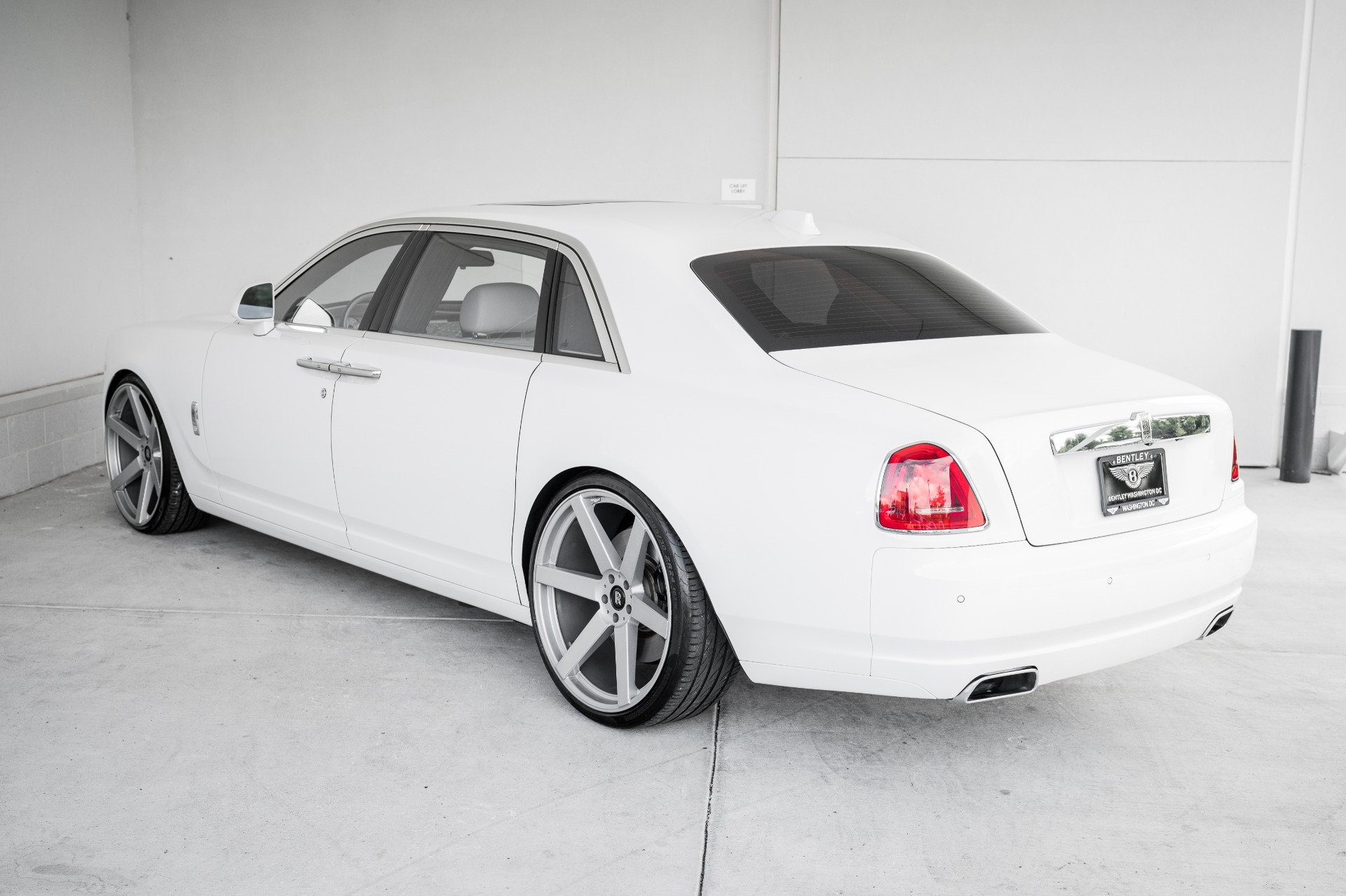 2019 RollsRoyce Phantom Review  Ratings  Edmunds