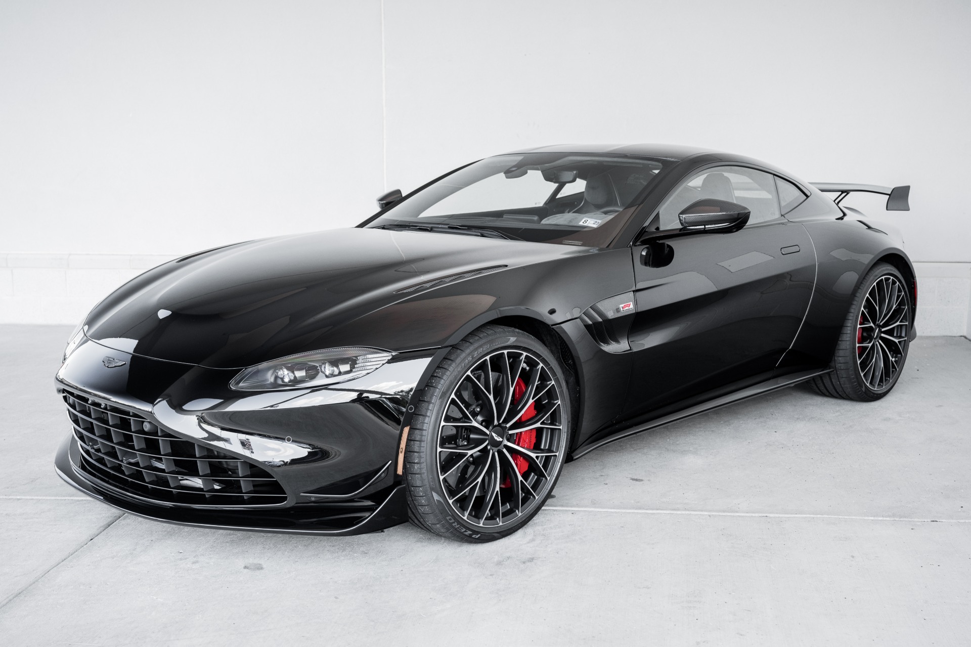 2023 Aston Martin Vantage Black 2023 Aston Martin Vantage Stock 23nn0575 For Sale Near Ashburn Va Va Aston Martin Dealer