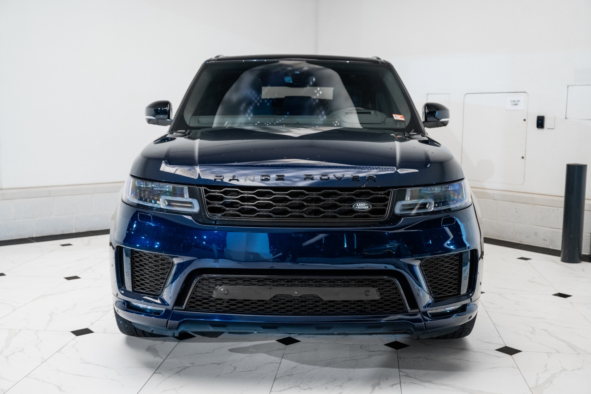 2021 Land Rover Range Rover Sport HSE photo 4