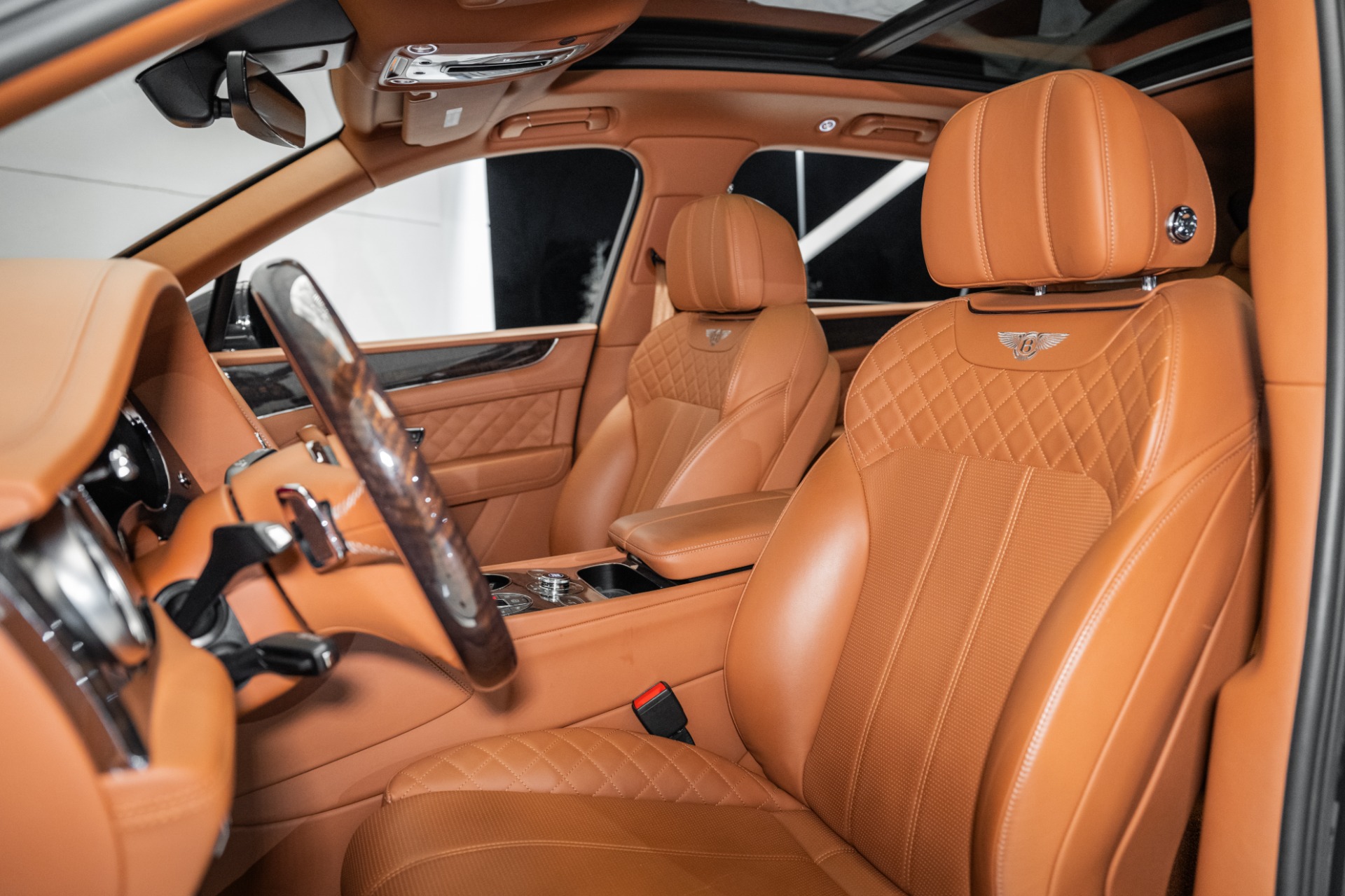 2019 Bentley Bentayga Base photo 17