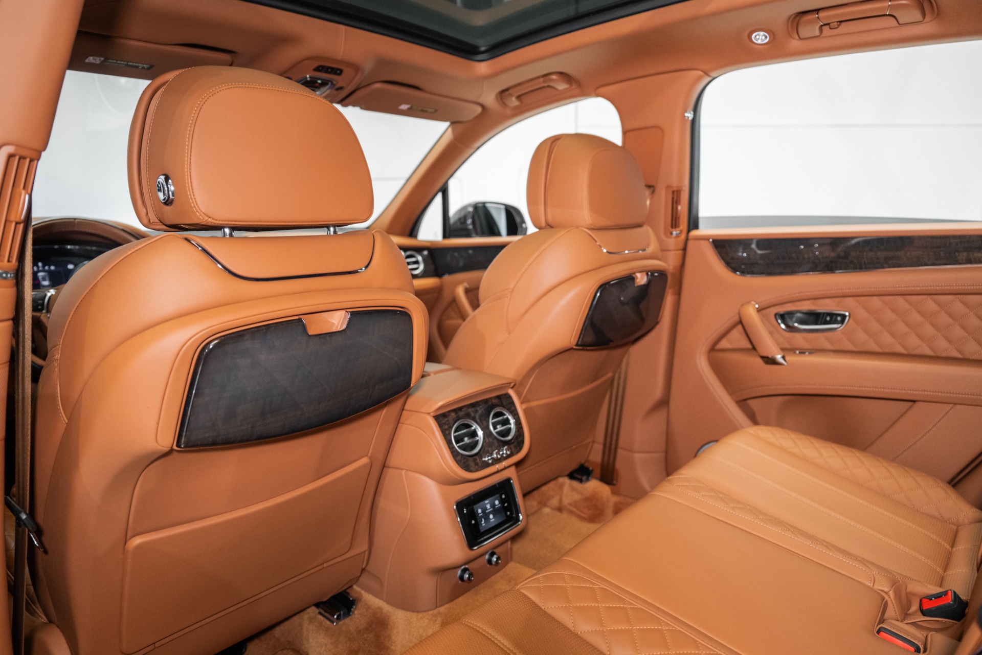 2019 Bentley Bentayga Base photo 19