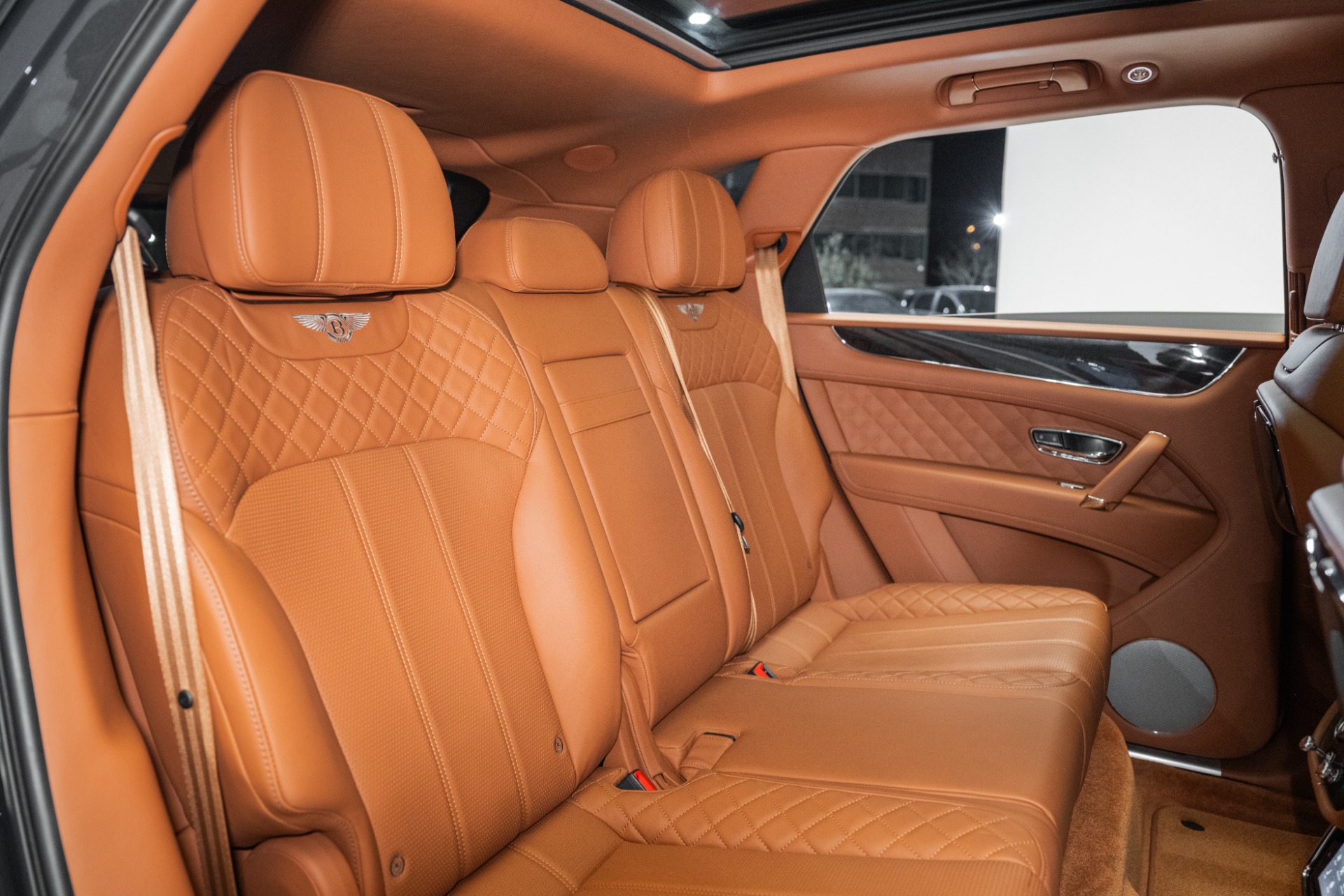 2019 Bentley Bentayga Base photo 24