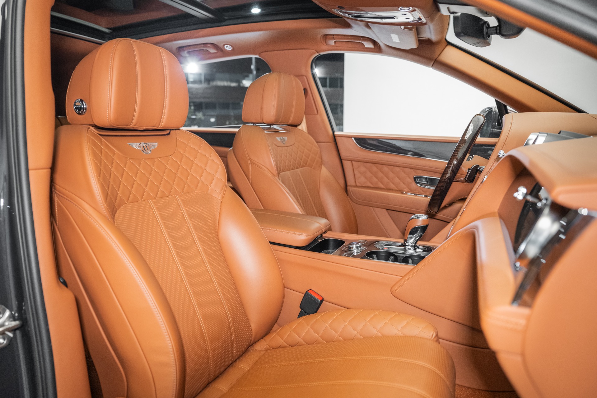 2019 Bentley Bentayga Base photo 25