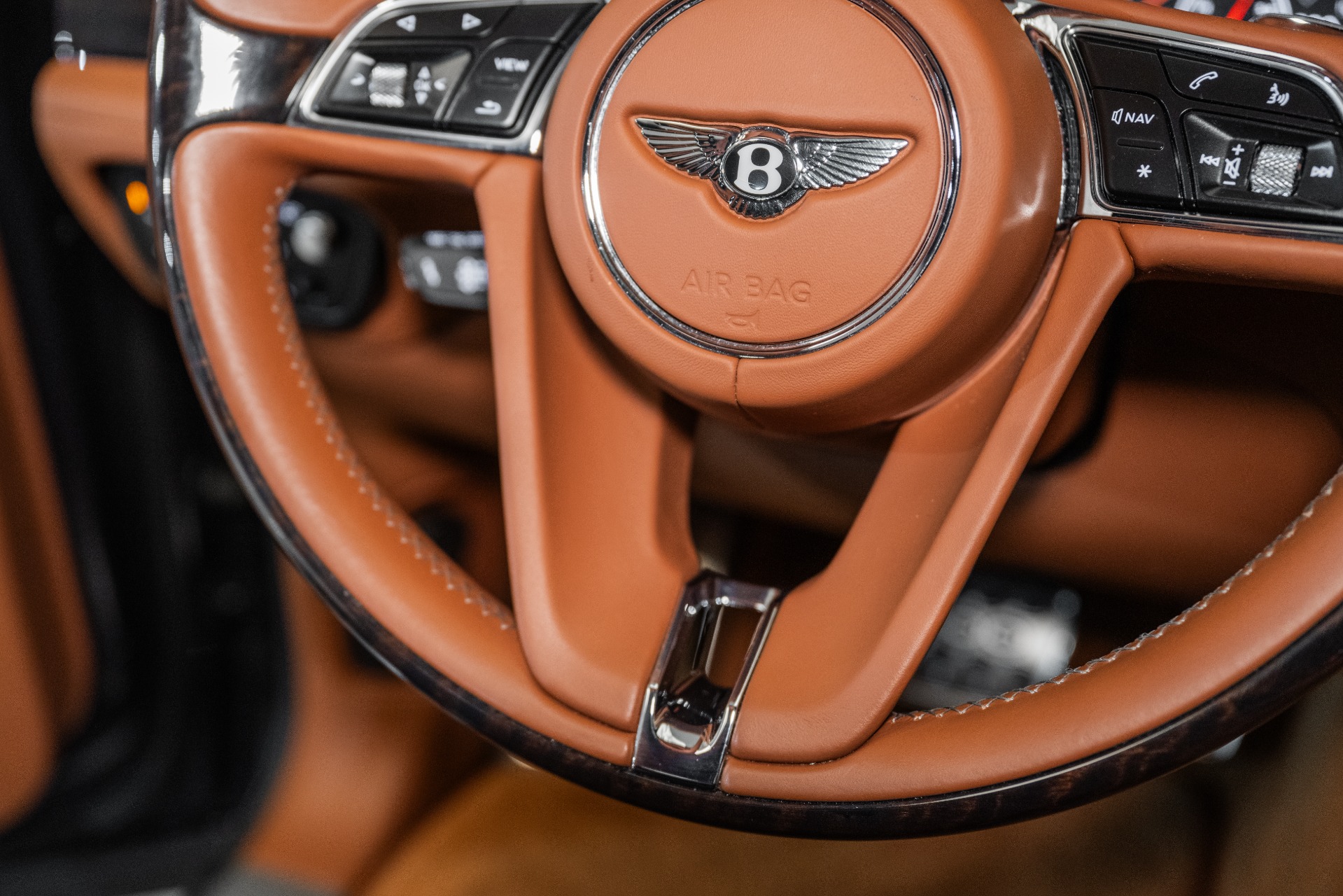 2019 Bentley Bentayga Base photo 47