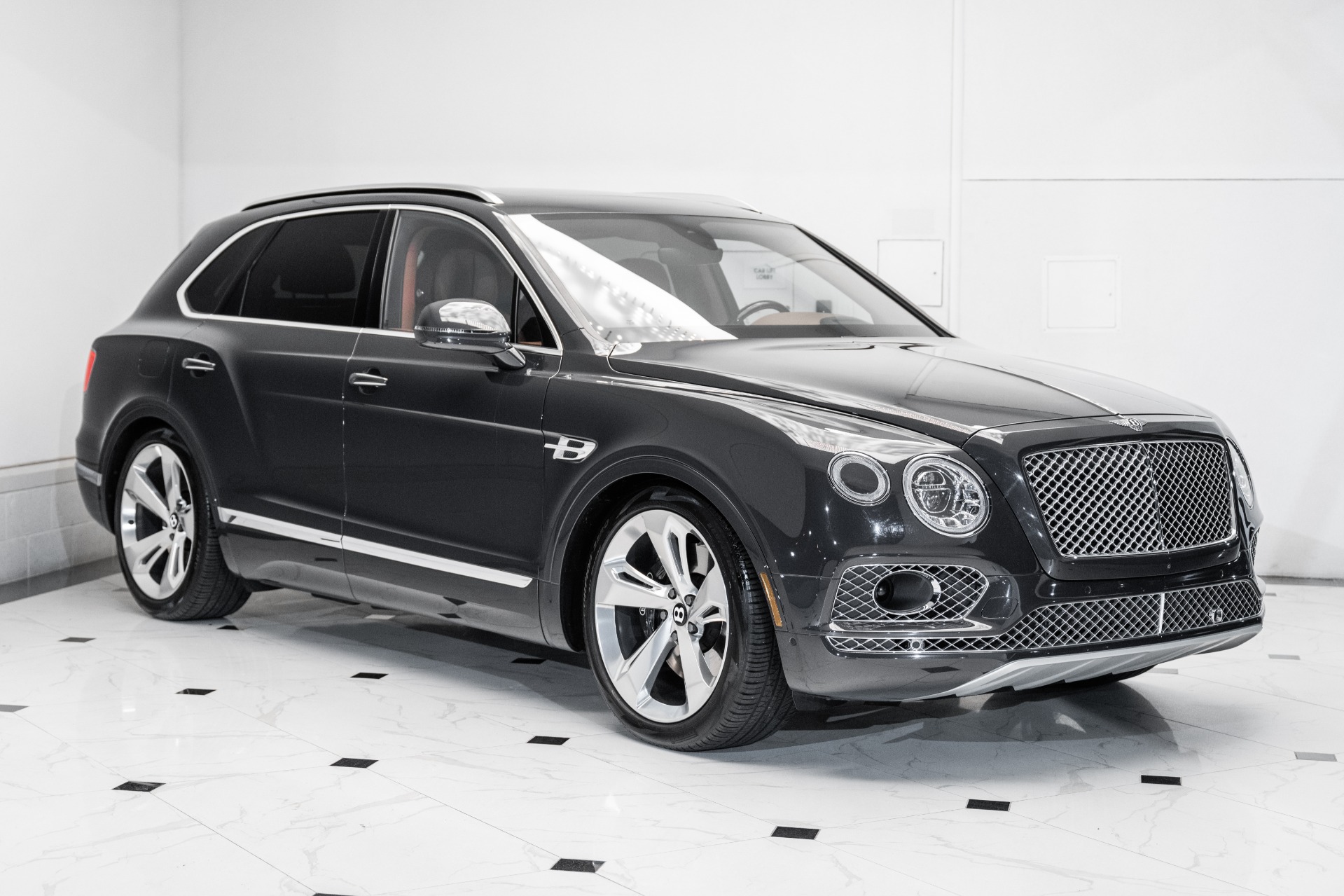 2019 Bentley Bentayga Base photo 7