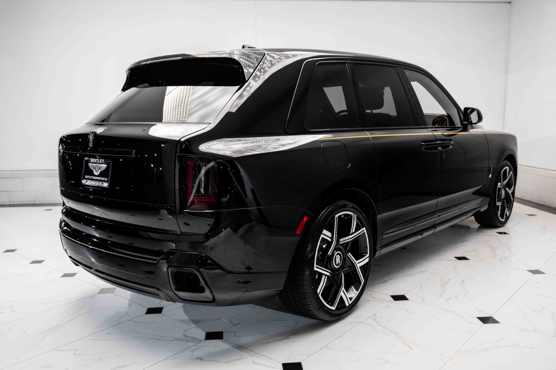 2025 Rolls-Royce Cullinan Black Badge photo 9