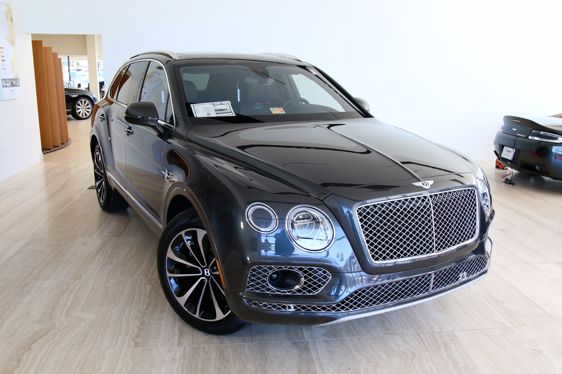 Used 2017 Bentley BENTAYGA W12 SIGNATURE For Sale (Sold) | Bentley ...